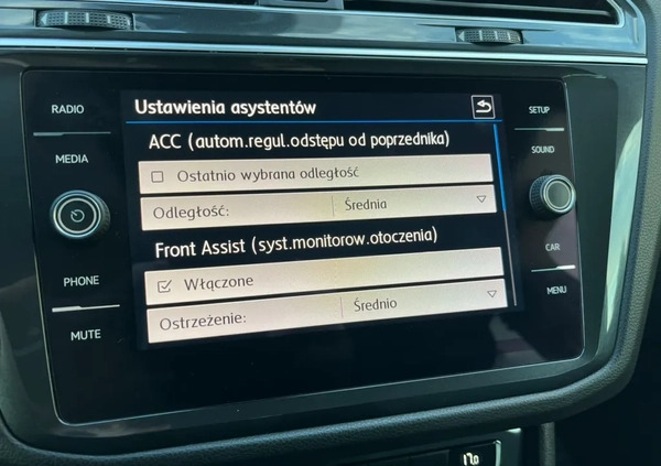 Volkswagen Tiguan cena 90900 przebieg: 98226, rok produkcji 2018 z Orzesze małe 781